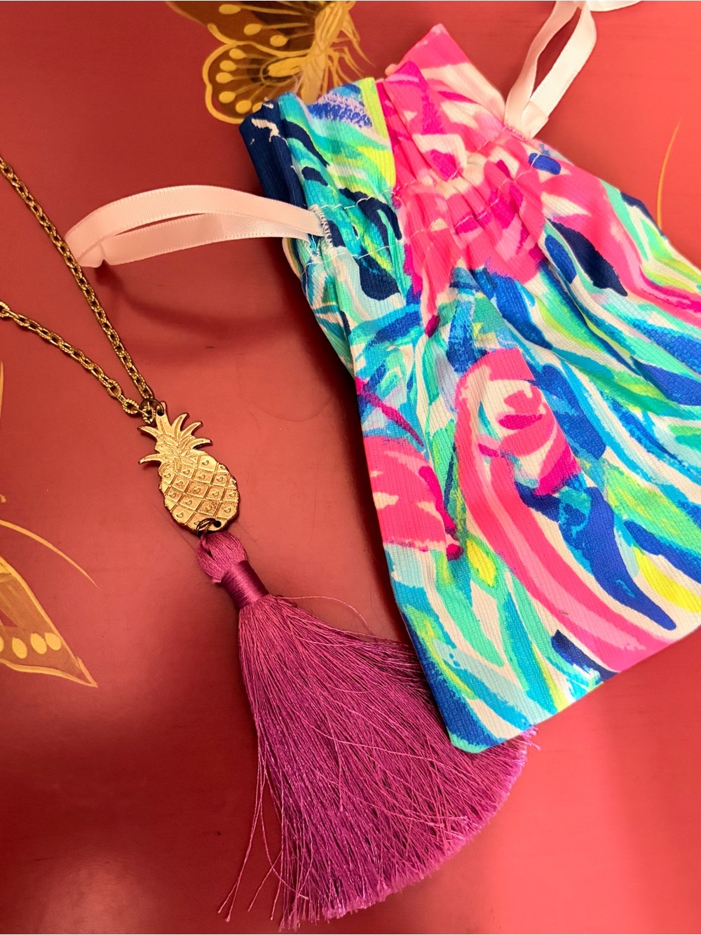 Pink & Multicolor Pineapple Tassel Necklace with Drawstring Pouch